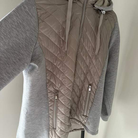 Swiss Tech Beige Quilted Jacket with detachable hoodie - Picture 5 of 13